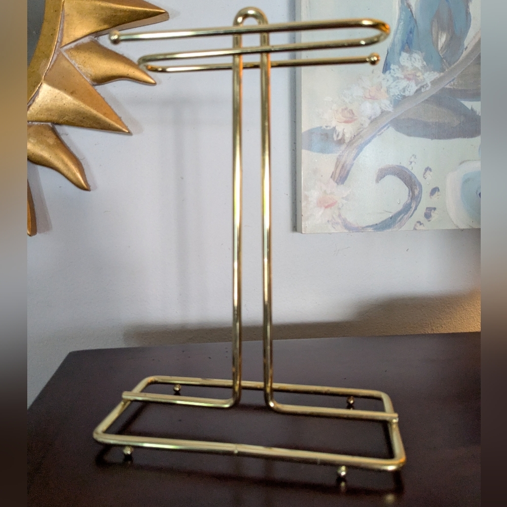 Brass Tea Towel Counter Top Rack Holder 10" Tall Washcloth VTG  Bath Accessory
